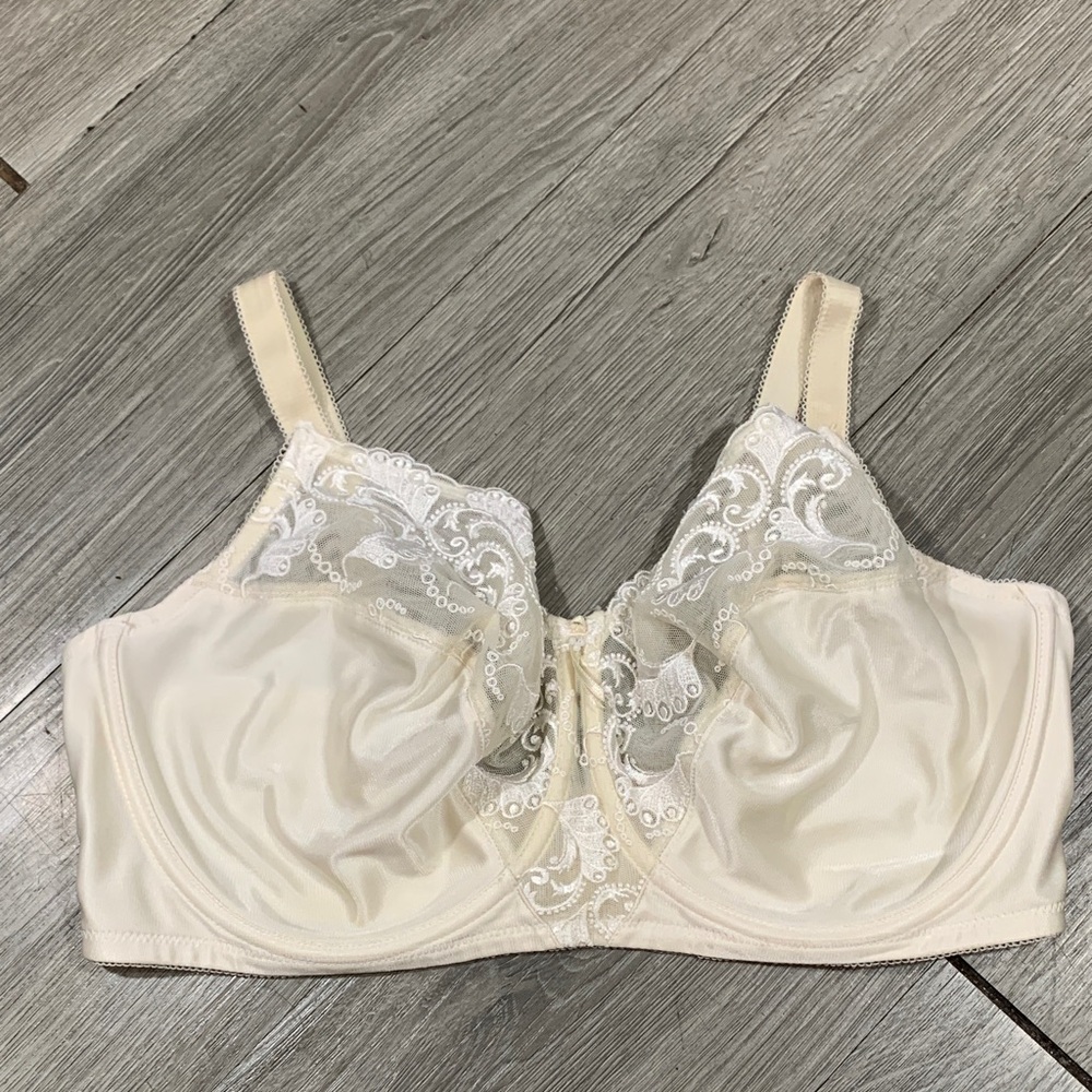 WACOAL * Off White Embroidered Underwire Full Coverage Bra #85128 size‎ 36DDD